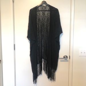 American Eagle - Black lace kimono